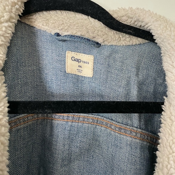 Gap 1969 sherpa lined jean jacket - Picture 3 of 5